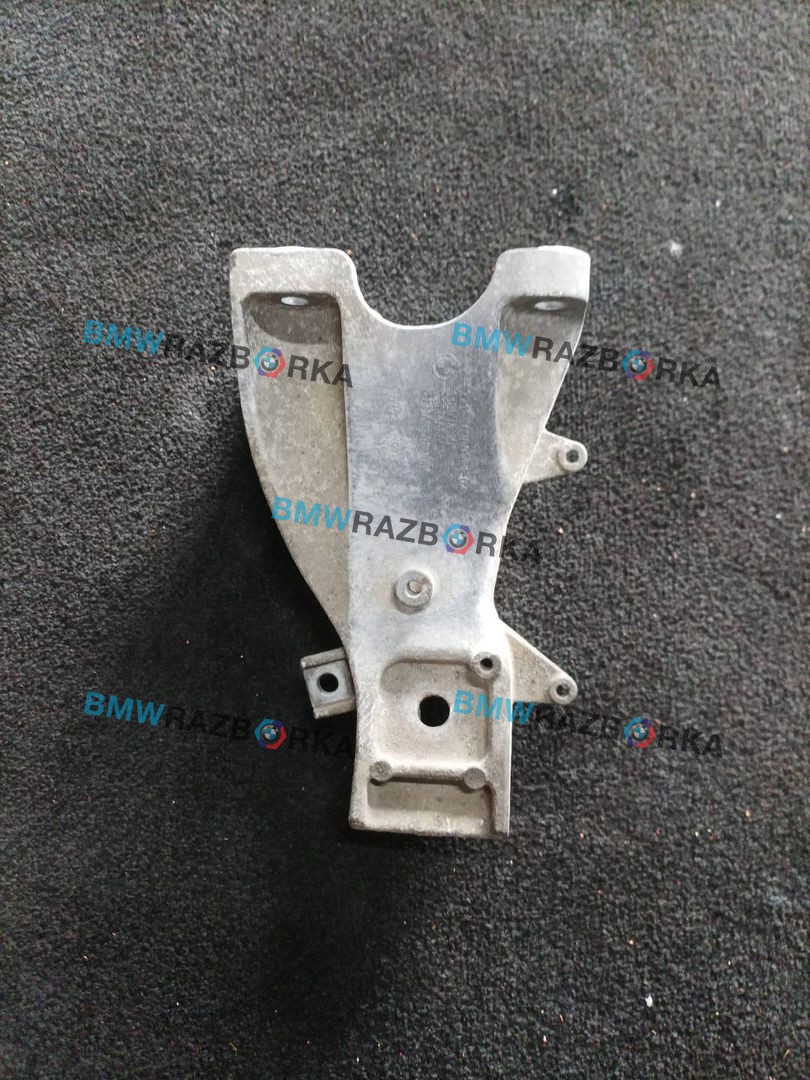 кронштейн двигателя BMW X5 M E70 2010, 4.4 л., S63 B44 A, бензин, АКПП, внедорожник 5 дв., 6780143, 22116780143