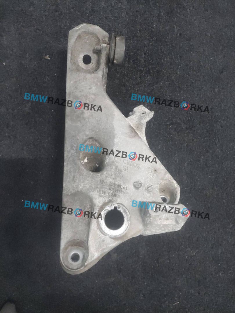 кронштейн двигателя BMW X5 F15 2014, 4.0 л., дизель, АКПП, черный, внедорожник 5 дв., 6859785