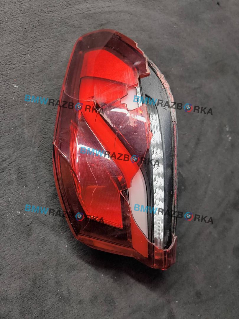 фонарь задний правый BMW 1 серия F40 2020, 2.0 л., B48A20E, бензин, АКПП, белый, хетчбэк 5 дв., полный привод, 7450644