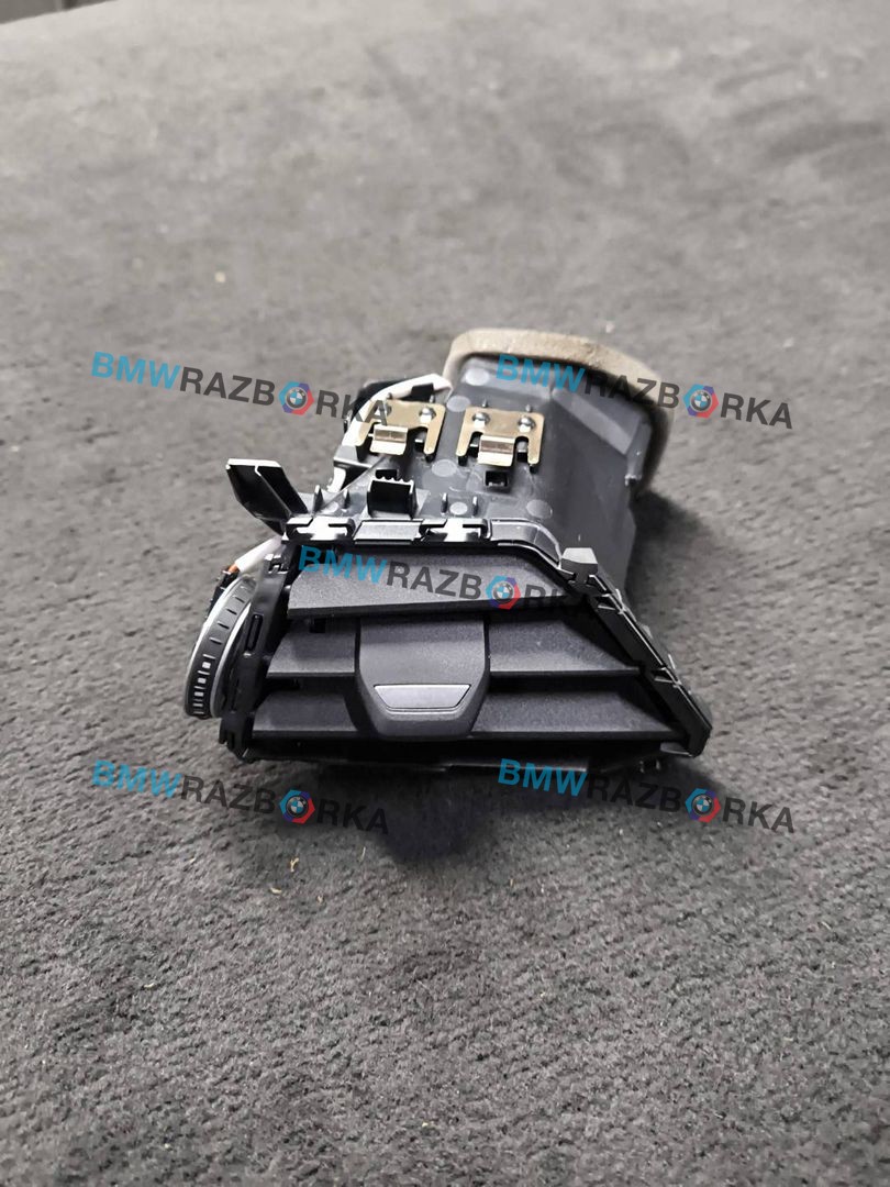 дефлектор обдува салона BMW 2 серия G42 2022, 3.0 л., B58B30, бензин, АКПП, купе, полный привод, 6848620
