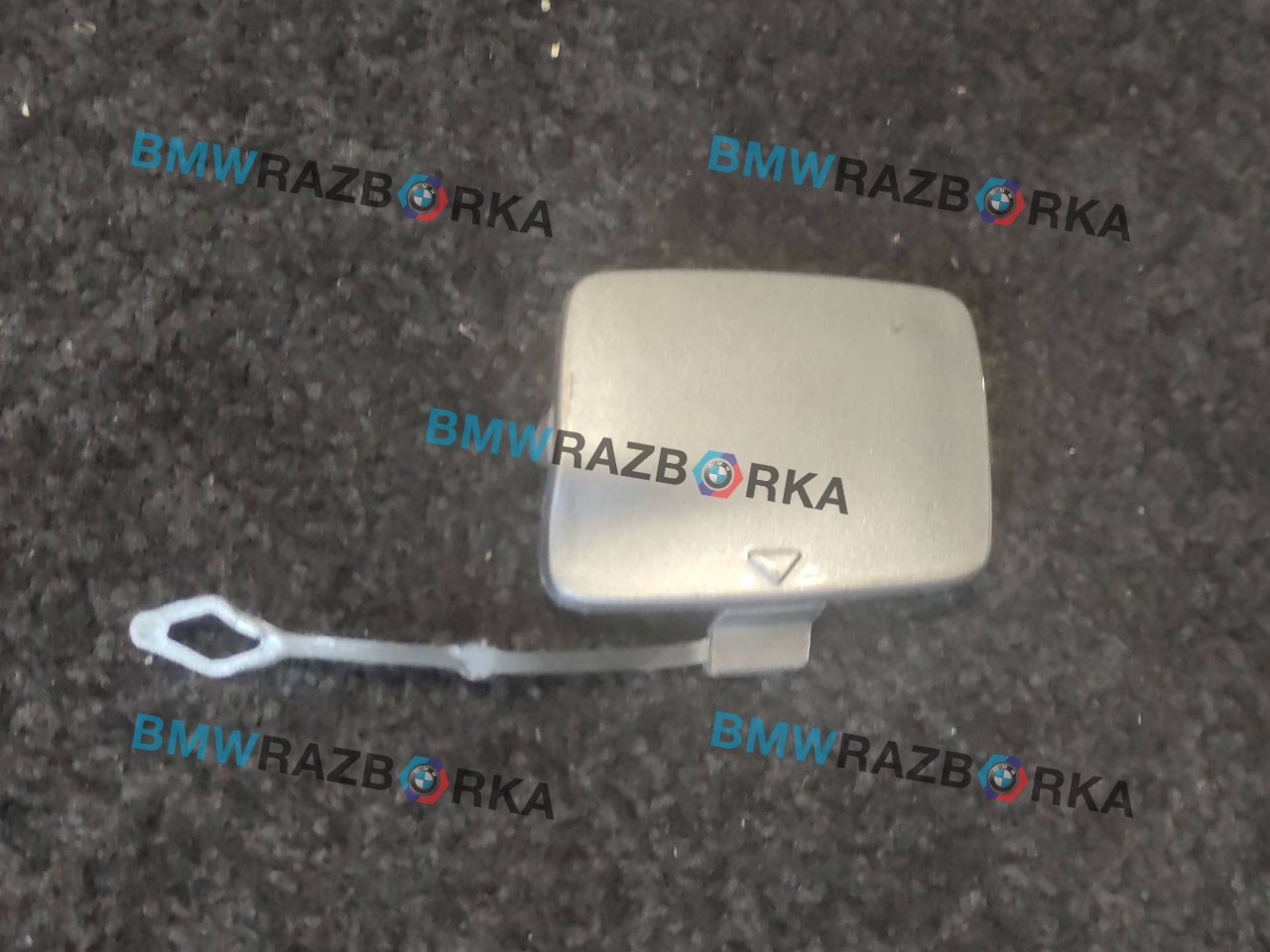 заглушка заднего бампера под крюк BMW X5 E70 [рестайлинг] E70 2013, 5.0 л., дизель, АКПП, внедорожник 5 дв., полный привод, 8038281