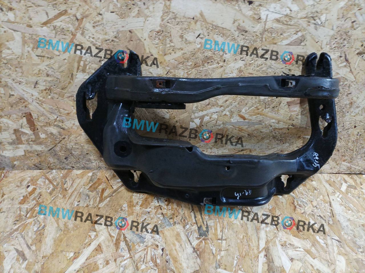 кронштейн КПП BMW X6 E71 [рестайлинг] E71 2013, 5.0 л., дизель, АКПП, 475, внедорожник 5 дв., полный привод, 6791859