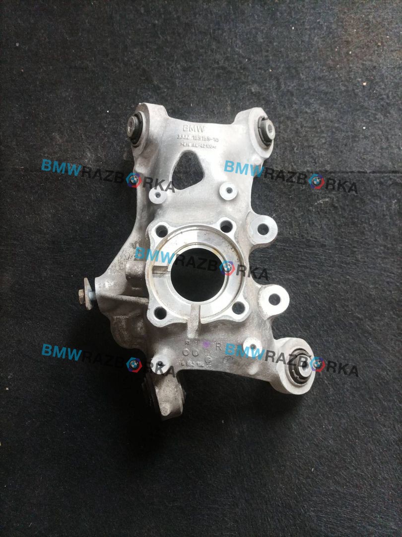 кулак задний правый BMW i3 L01 I01 2016, бензин, электро, a300, задний привод, 6852162, 6852164