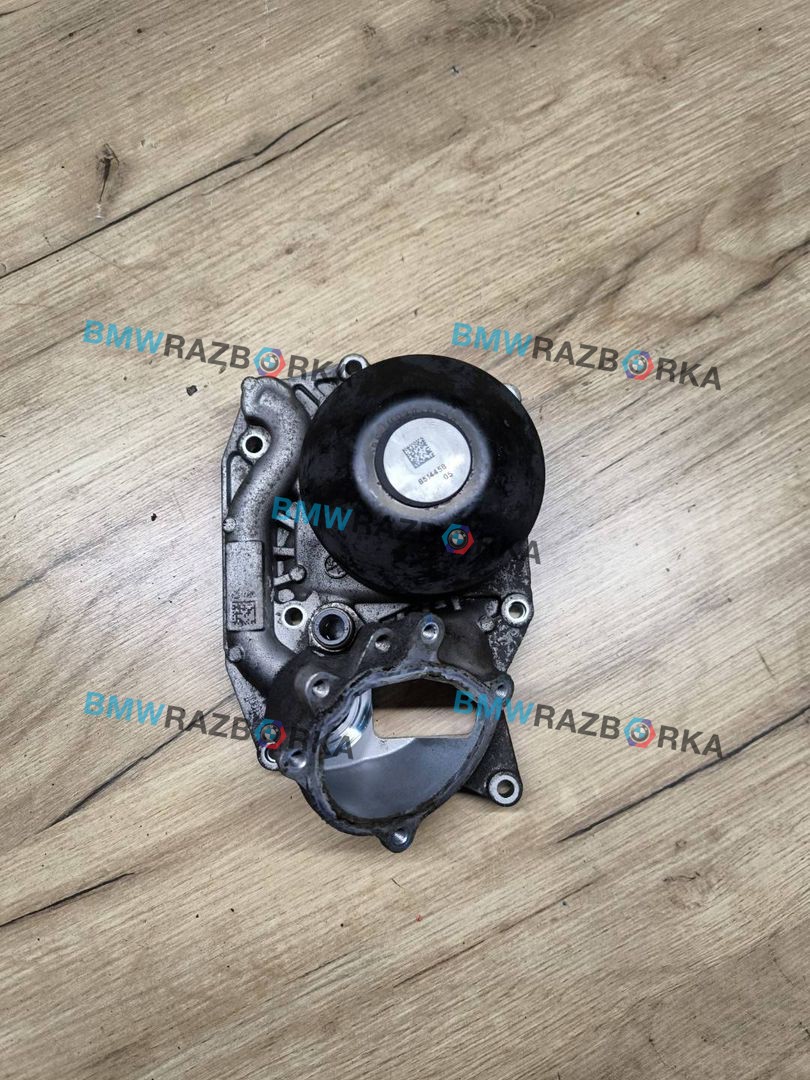 помпа BMW 3 серия F30/F31 [рестайлинг] F30 2016, 2.0 л., B47 D20 A, дизель, МКПП, седан, 8514458