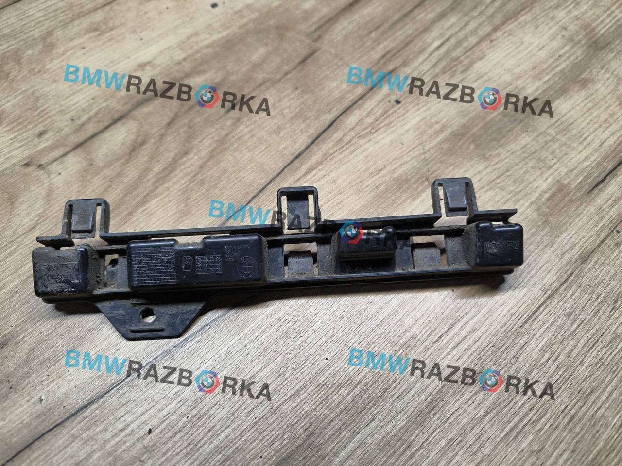 Кронштейн крепления порога BMW 3 серия F30/F31 [рестайлинг] F30 2016, 2.0 л., B47 D20 A, дизель, МКПП, седан, 7240873