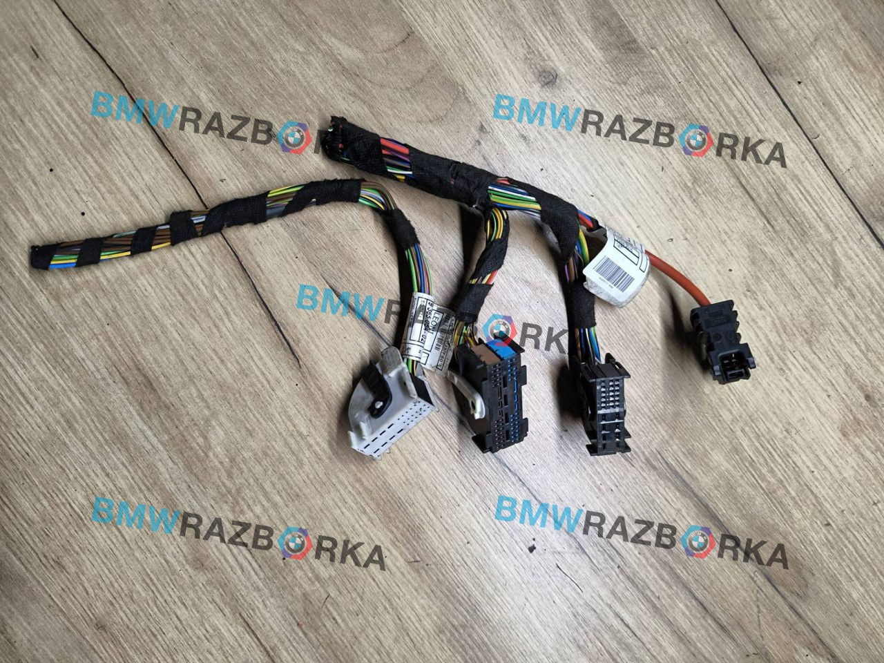 разъем (фишка) проводки BMW 3 серия F30/F31 [рестайлинг] F30 2016, 2.0 л., B47 D20 A, дизель, МКПП, седан, 9253104, 9143008, 9143007, 9242880
