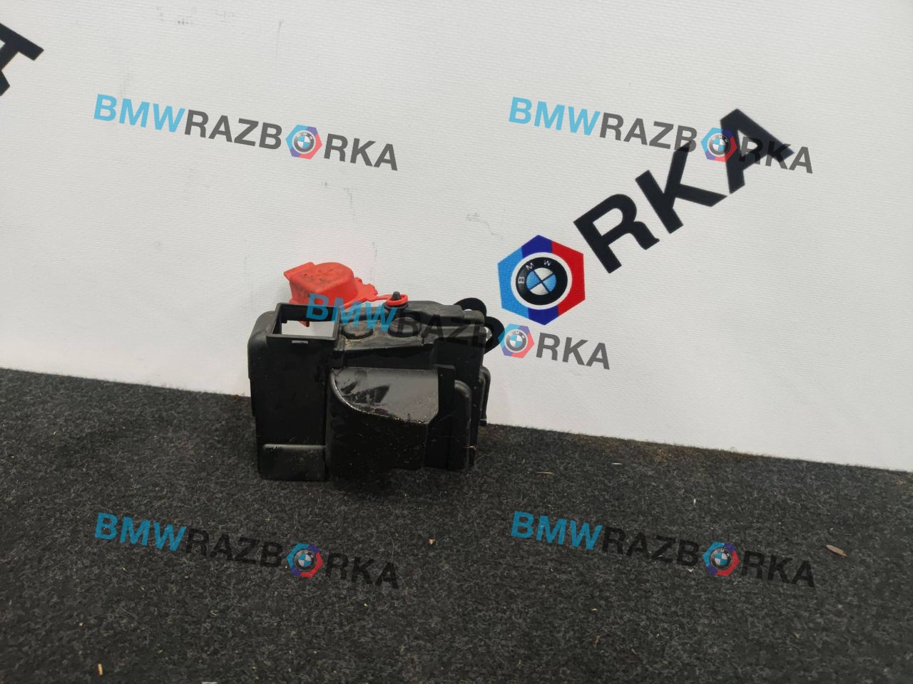 крышка клеммы аккумулятора BMW 8 серия G14/G15 G16 2021, 4.0 л., бензин, АКПП, с36, седан, задний привод, 8793045