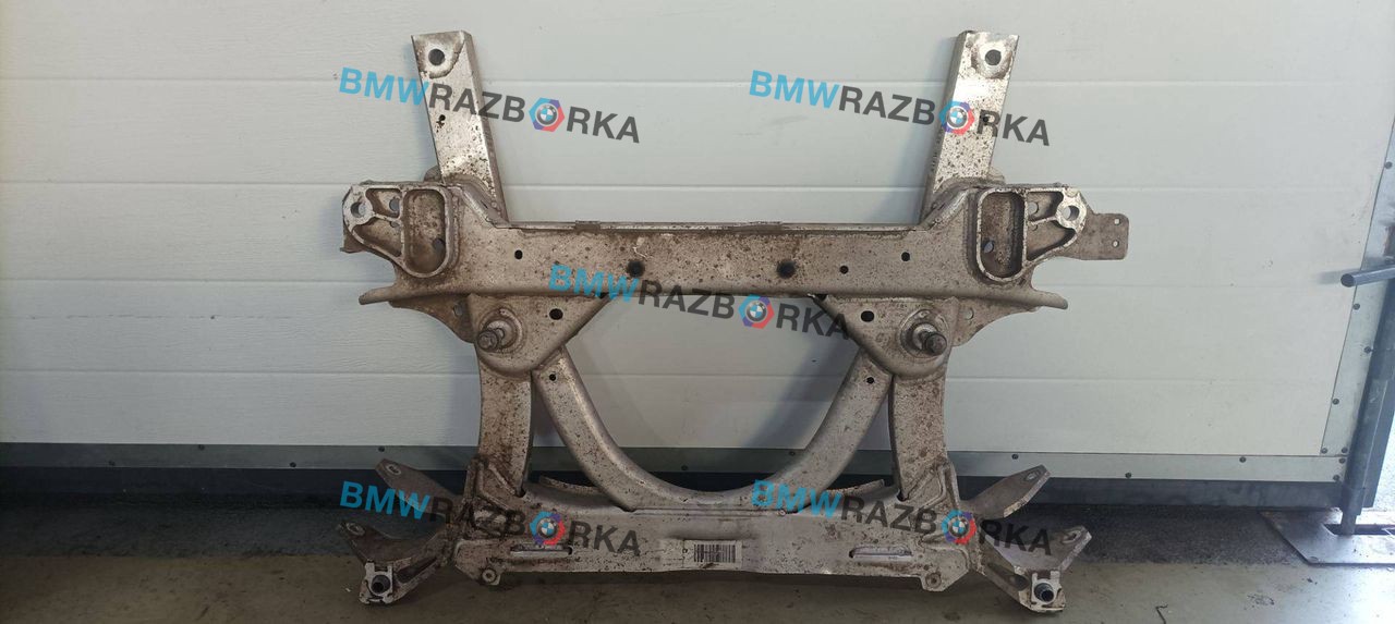 балка подвески передняя (подрамник) BMW i3 L01 [рестайлинг] I01 2017, электро, c2v, хетчбэк 5 дв., задний привод, правый руль, 6857710, 31106857710