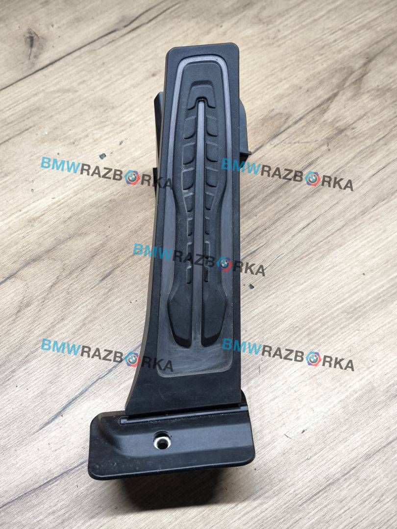 педаль BMW X4 M F98 2021, 3.0 л., S58B30A, бензин, АКПП, donington grau (c28), внедорожник 5 дв., полный привод, 6889820