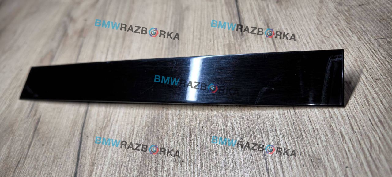 молдинг стекла двери задней левой BMW X4 M F98 2021, 3.0 л., S58B30A, бензин, АКПП, donington grau (c28), внедорожник 5 дв., полный привод, 7416539, 51357416539