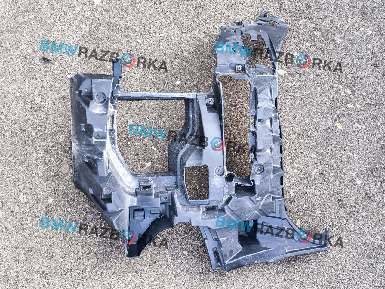 Крепление бампера переднего BMW X5 G05 2021, 4.0 л., B58B30C, гибрид, АКПП, 475 black-sapphire metallic, внедорожник 5 дв., полный привод, 8069228, 51118069228