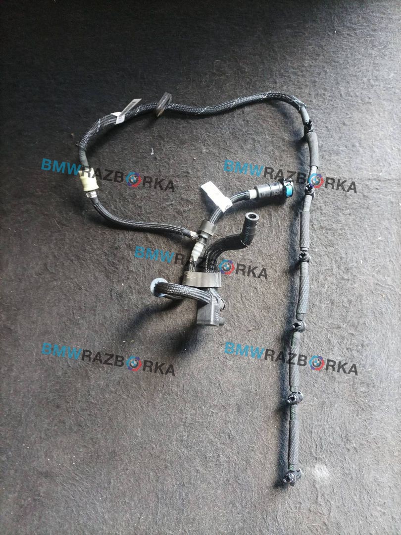 трубка обратки форсунок BMW 5 серия G30/G31 G30 2018, 3.0 л., B57 D30 A, дизель, АКПП, синий, седан, полный привод, правый руль, 8571669, 13538571669, 8587536, 13538587536