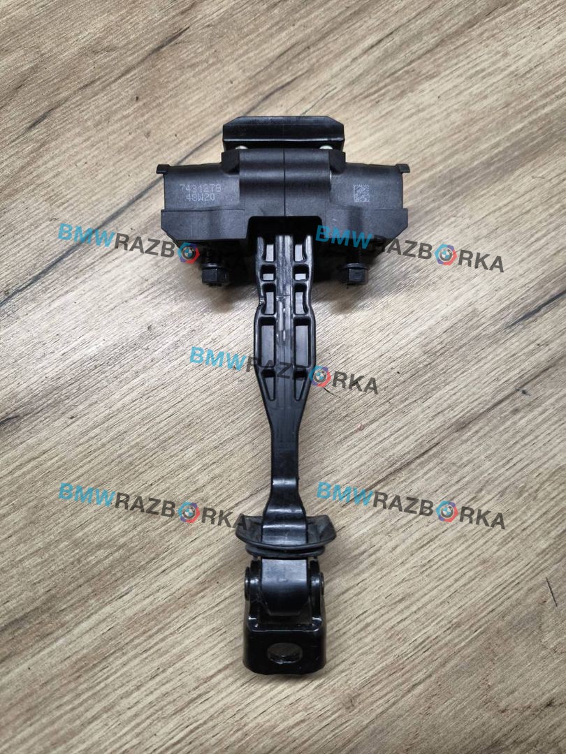 ограничитель открывания двери BMW X5 G05 2021, 4.0 л., B58B30C, гибрид, АКПП, 475 black-sapphire metallic, внедорожник 5 дв., полный привод, 7431278