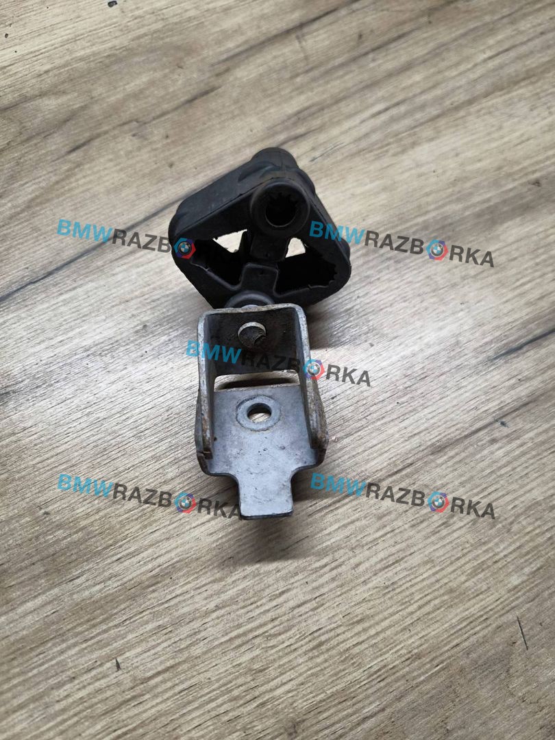 кронштейн глушителя Mini Countryman 2 поколение [рестайлинг] F60 2021, 1.5 л., B38 A15 A, бензин, МКПП, b71, передний привод, 7616850