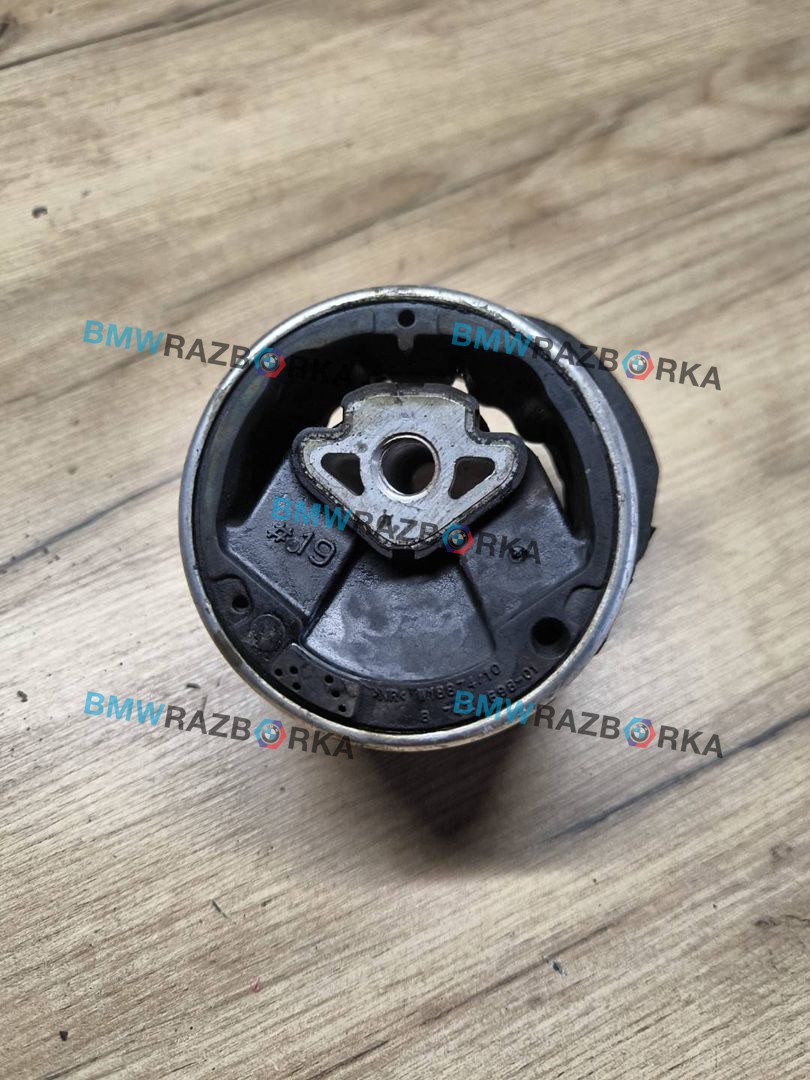 подушка крепления КПП BMW 4 серия G22/G23 G22 2021, 2.0 л., B48 B20 A, бензин, задний привод, 8742698, 33178742698