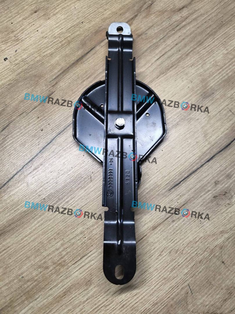 крепление аккумулятора BMW 8 серия G14/G15 G16 2021, 4.0 л., бензин, АКПП, с36, седан, задний привод, 9835101