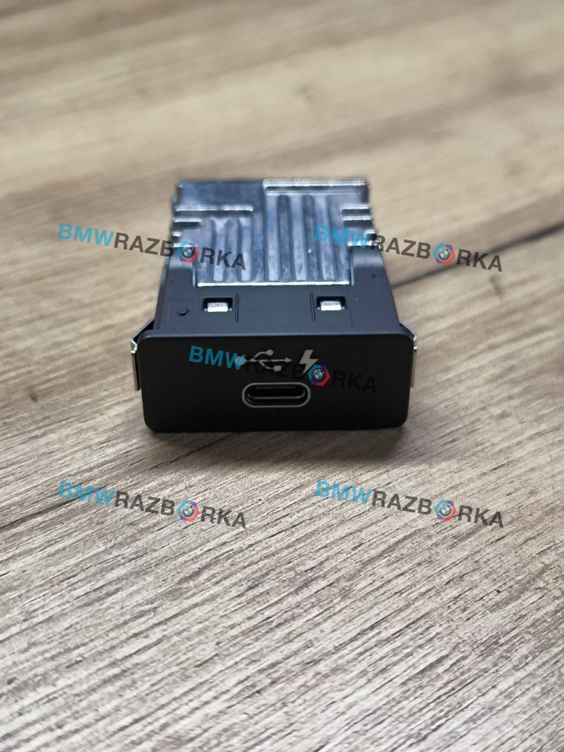 разъем AUX / USB BMW 3 серия G20 2021, 2.0 л., B48 A20 B, бензин, АКПП, 475, универсал, задний привод, 8711939, 84108711939