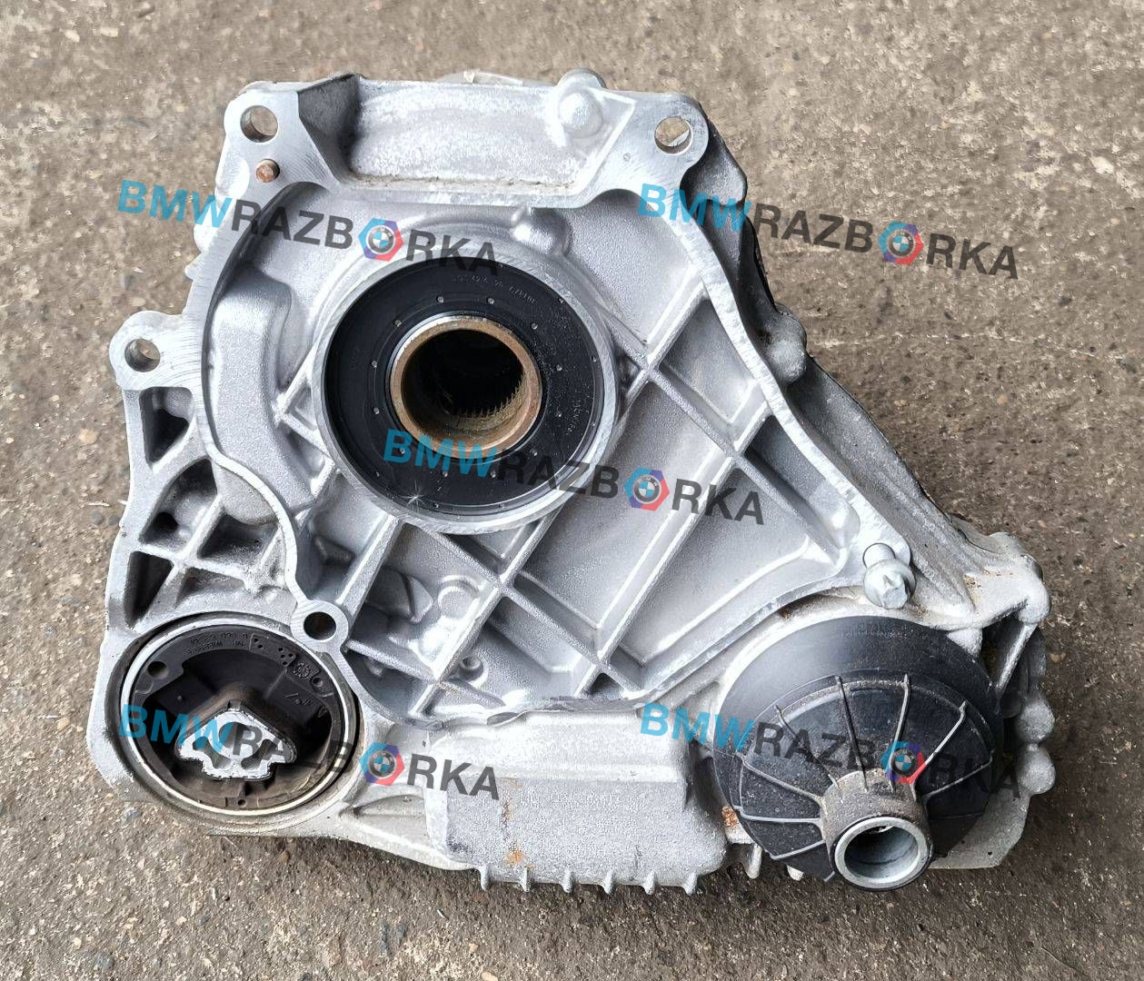 раздаточная коробка BMW 3 серия G20 2021, 3.0 л., i, B58B30, бензин, АКПП, универсал, полный привод, правый руль, 9469019, ATC-13, 21709469019