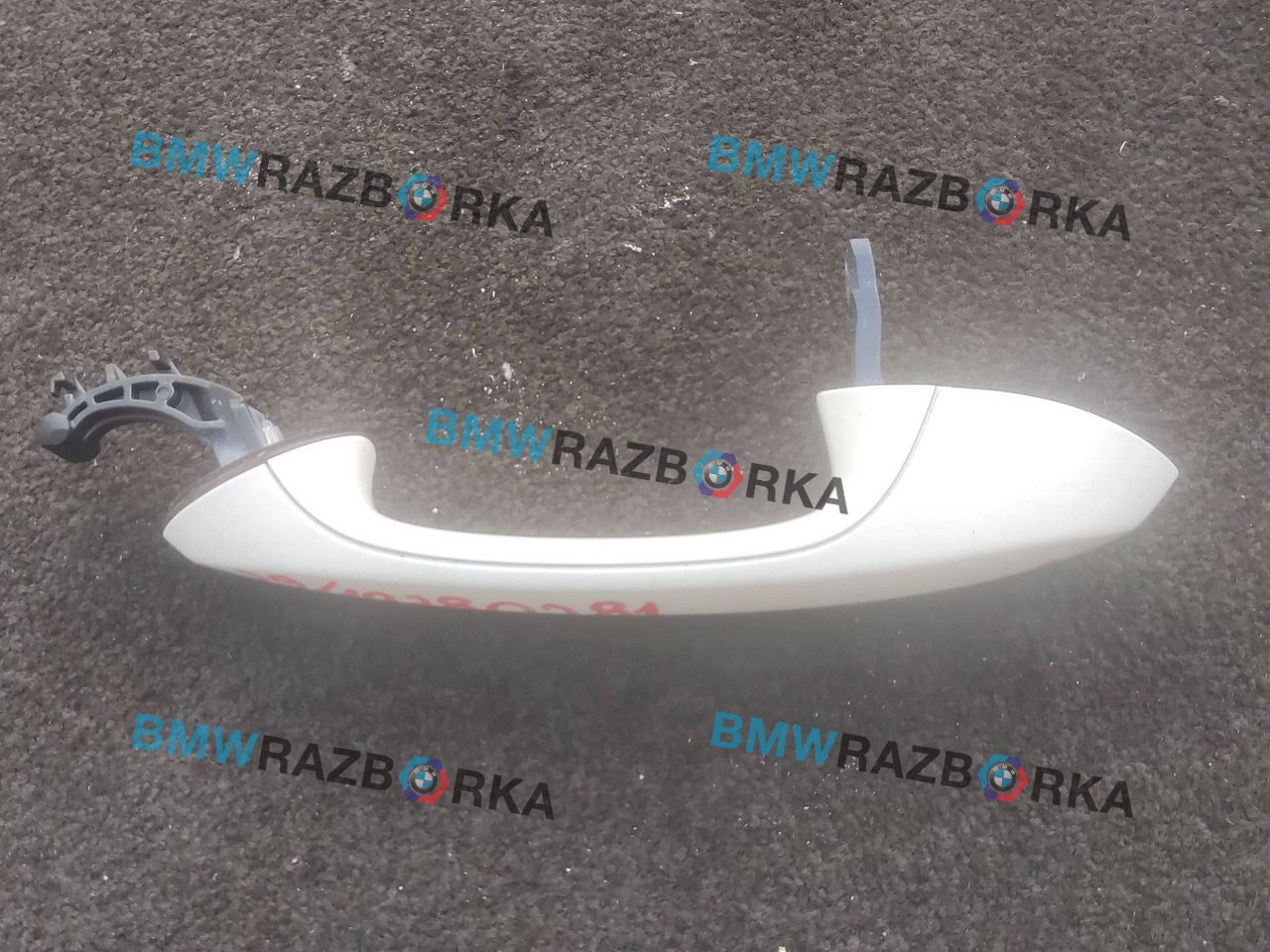 ручка наружная задняя левая BMW 2 серия F44 2022, 1.5 л., i, B38 A15 A, бензин, АКПП, белый(300), седан, передний привод, правый руль, 7470527