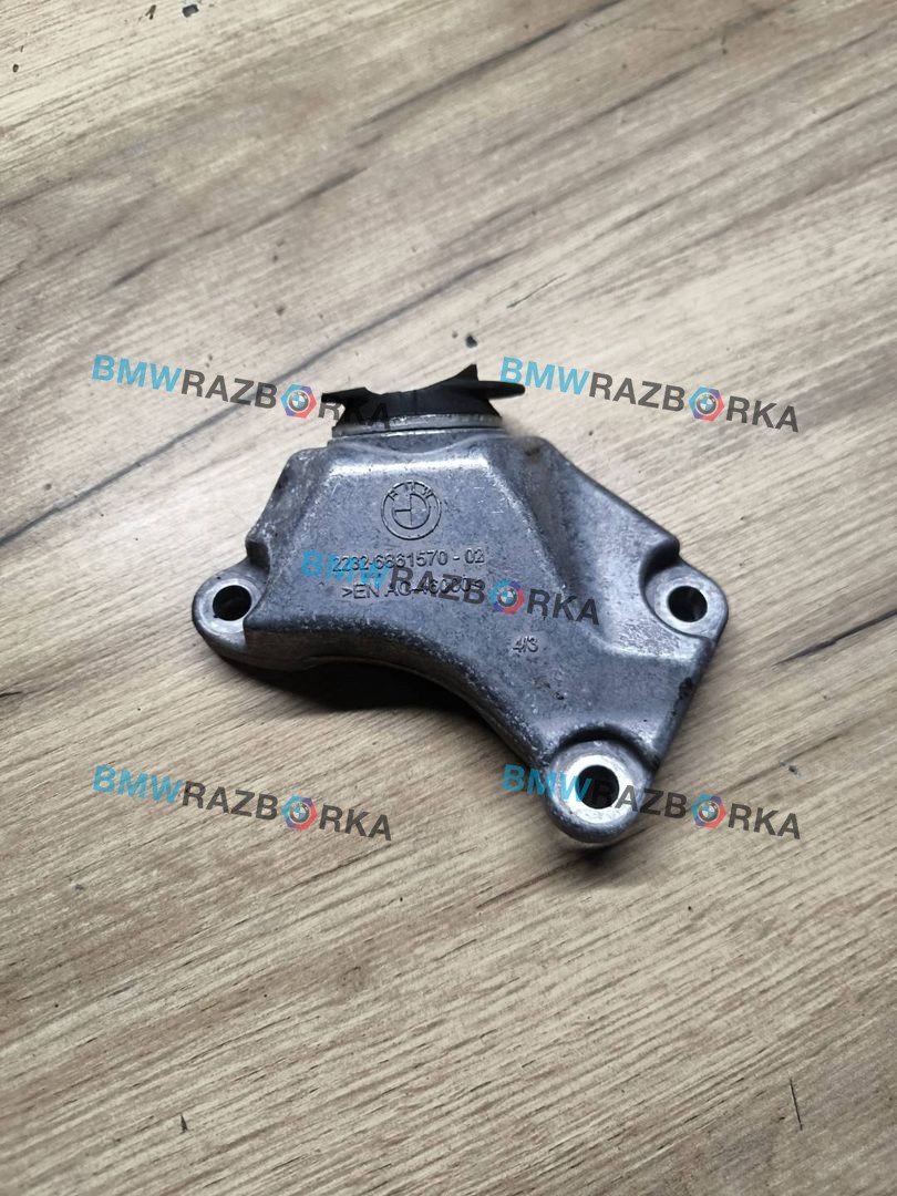 кронштейн КПП BMW 2 серия G42 2022, 3.0 л., B58B30, бензин, АКПП, купе, полный привод, 6861570
