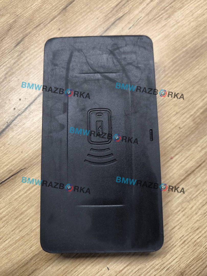 Беспроводное зарядное устройство BMW M8 F91/92 F93 2020, 4.4 л., S63 B44 B, бензин, АКПП, седан, полный привод, 9434000