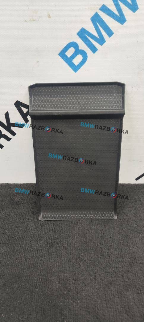 подлокотник BMW M4 G82/G83 G82 2022, 3.0 л., S58B30A, бензин, c4p, купе, задний привод, 51166806851, 6806851