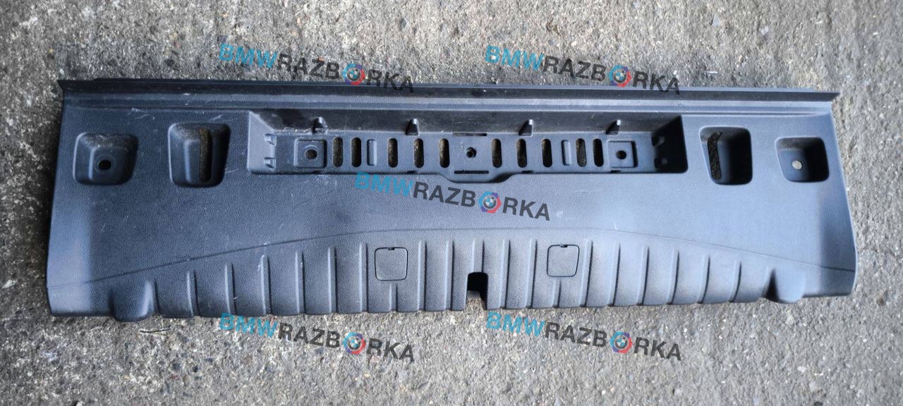 накладка внутренняя на заднюю панель кузова BMW M8 F91/92 F93 2020, 4.4 л., S63 B44 B, бензин, АКПП, седан, полный привод, 7435220, 51477435220