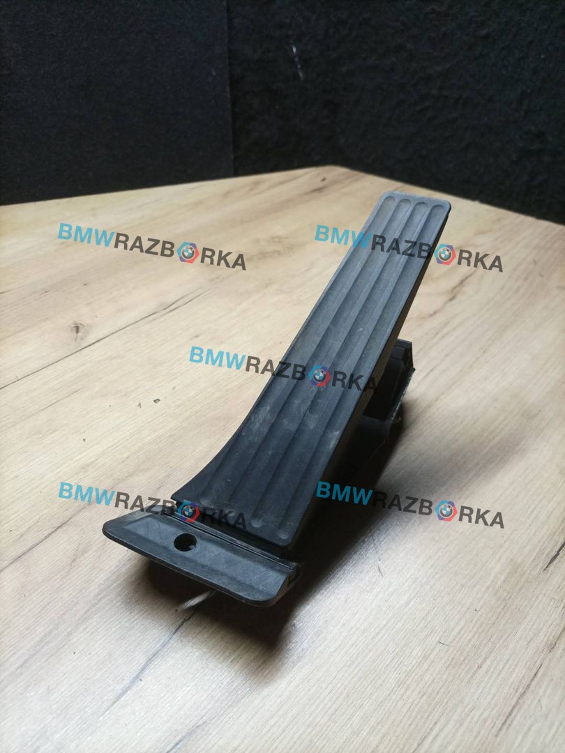 педаль BMW 7 серия F01/F02 F01 2009, 3.0 л., N57 D30 A, дизель, АКПП, задний привод, 6789998