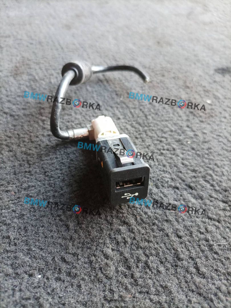 разъем AUX / USB BMW 7 серия F01/F02 F01 2009, 3.0 л., N57 D30 A, дизель, АКПП, задний привод, 9167196