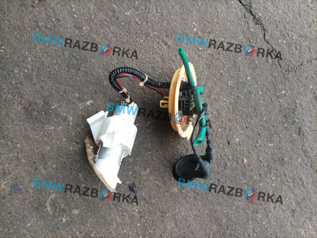 колба в бак BMW 6 серия F06/F12/F13 F13 2012, 4.0 л., дизель, a82, купе, задний привод, 7217065