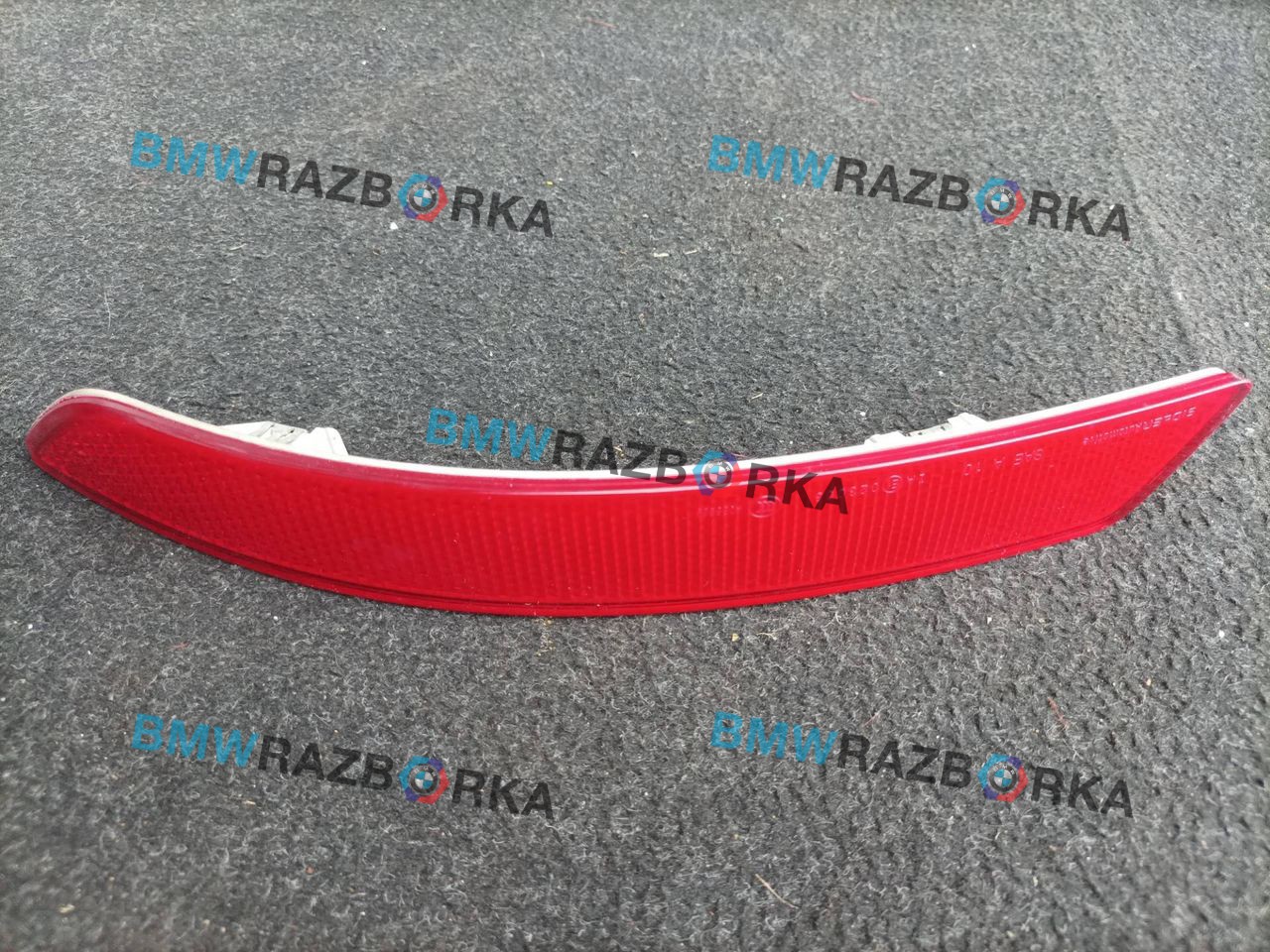 отражатель правый BMW 6 серия F06/F12/F13 F13 2012, 4.0 л., дизель, a82, купе, задний привод, 7210588