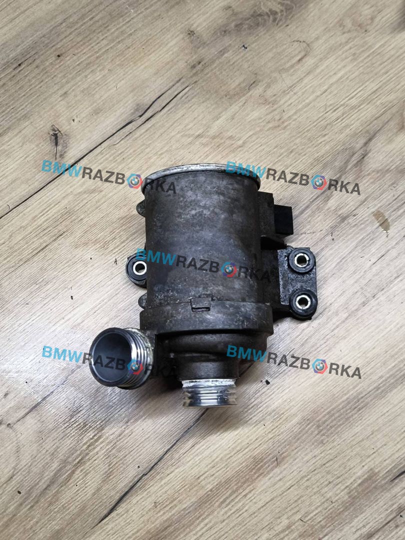 помпа BMW 3 серия F30/F31/F34 F30 2012, 3.5 л., i, бензин, АКПП, седан, задний привод, 7596763