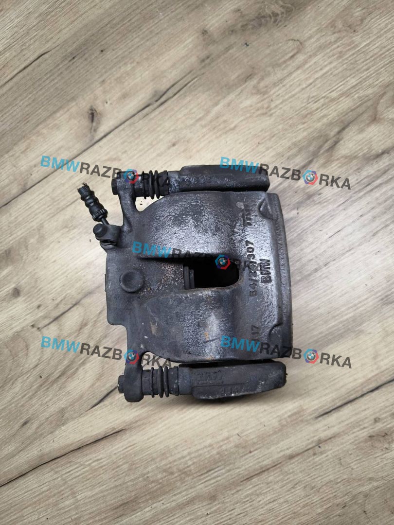 суппорт передний левый Mini Countryman 2 поколение [рестайлинг] F60 2021, 1.5 л., B38 A15 A, бензин, МКПП, b71, передний привод