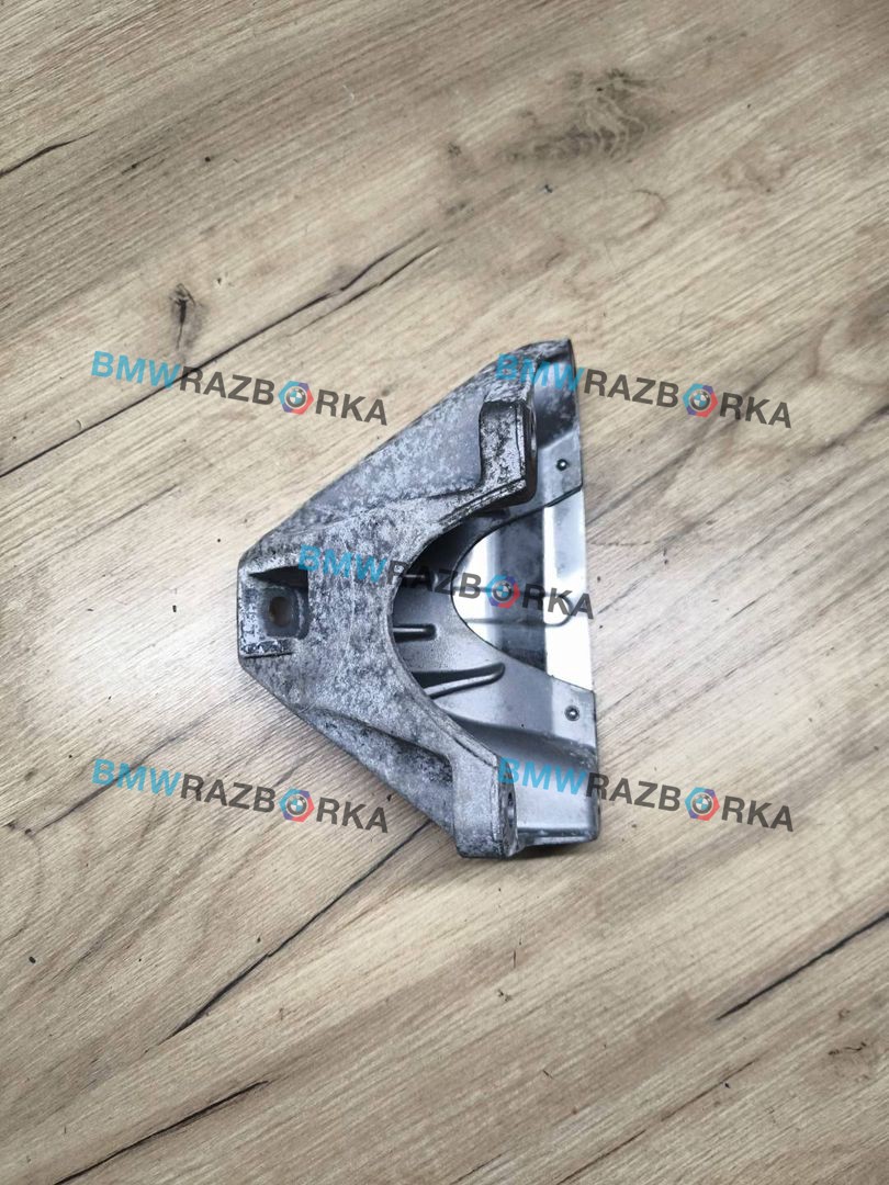 кронштейн двигателя BMW 6 серия F06/F12/F13 F13 2012, 4.0 л., дизель, a82, купе, задний привод