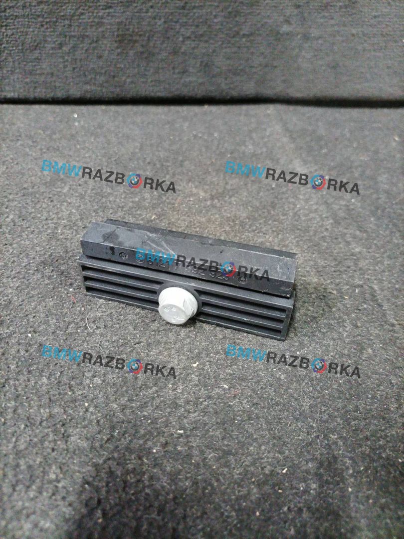 крепление аккумулятора BMW 6 серия F06/F12/F13 F13 2012, 4.0 л., дизель, a82, купе, задний привод, 7592923