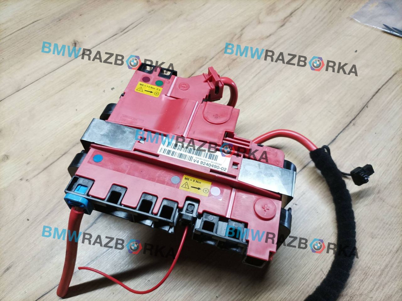распределитель B+ BMW 6 серия F06/F12/F13 F13 2012, 4.0 л., дизель, a82, купе, задний привод, 9240490
