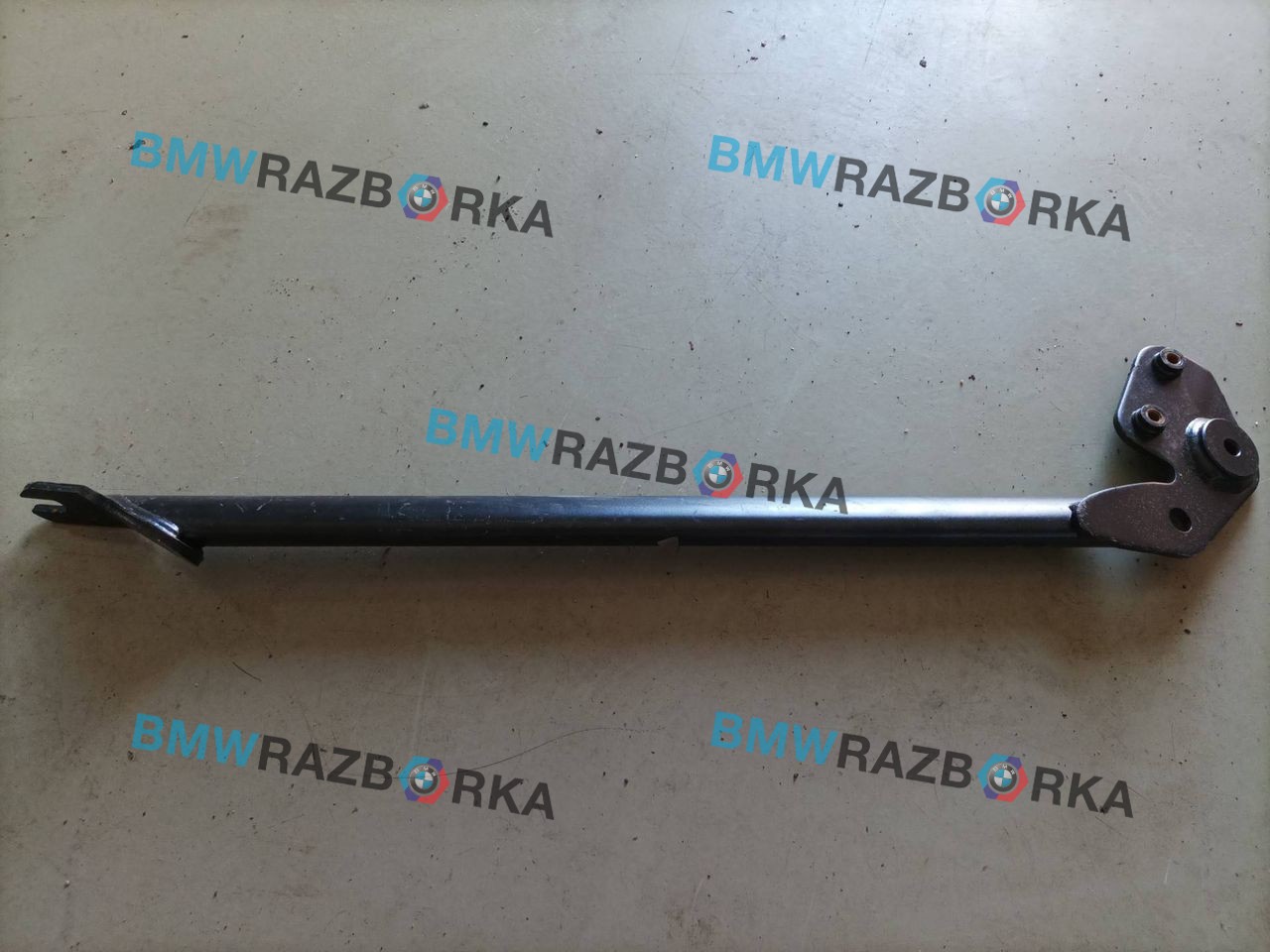 распорка стоек BMW XM G09 G09 2023, 4.4 л., S68B44, бензин, электро, АКПП, 475, внедорожник 5 дв., полный привод, 8078289