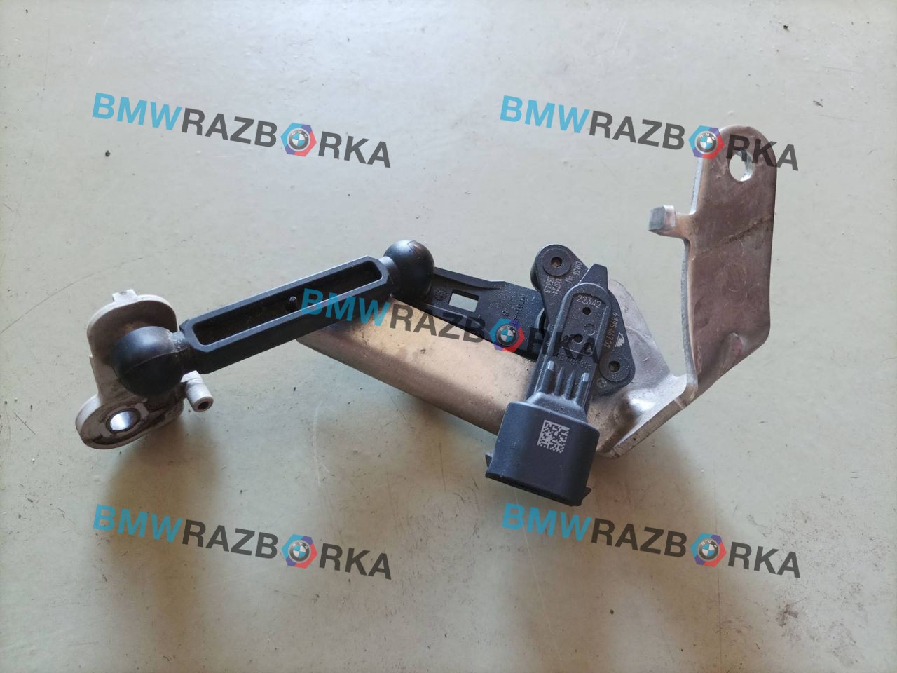 датчик дорожного просвета BMW XM G09 G09 2023, 4.4 л., S68B44, бензин, электро, АКПП, 475, внедорожник 5 дв., полный привод, 6895467