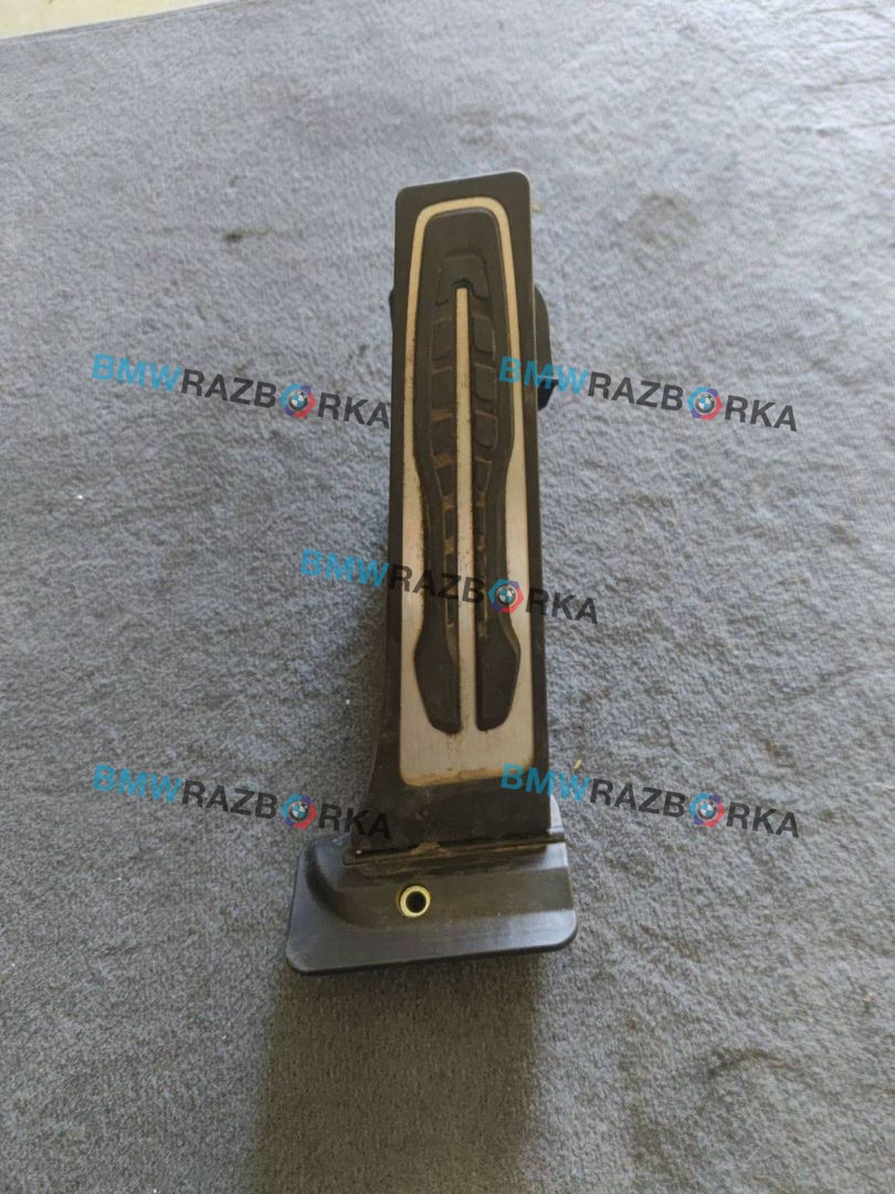педаль BMW XM G09 G09 2023, 4.4 л., S68B44, бензин, электро, АКПП, 475, внедорожник 5 дв., полный привод, 6889820, 35406889820