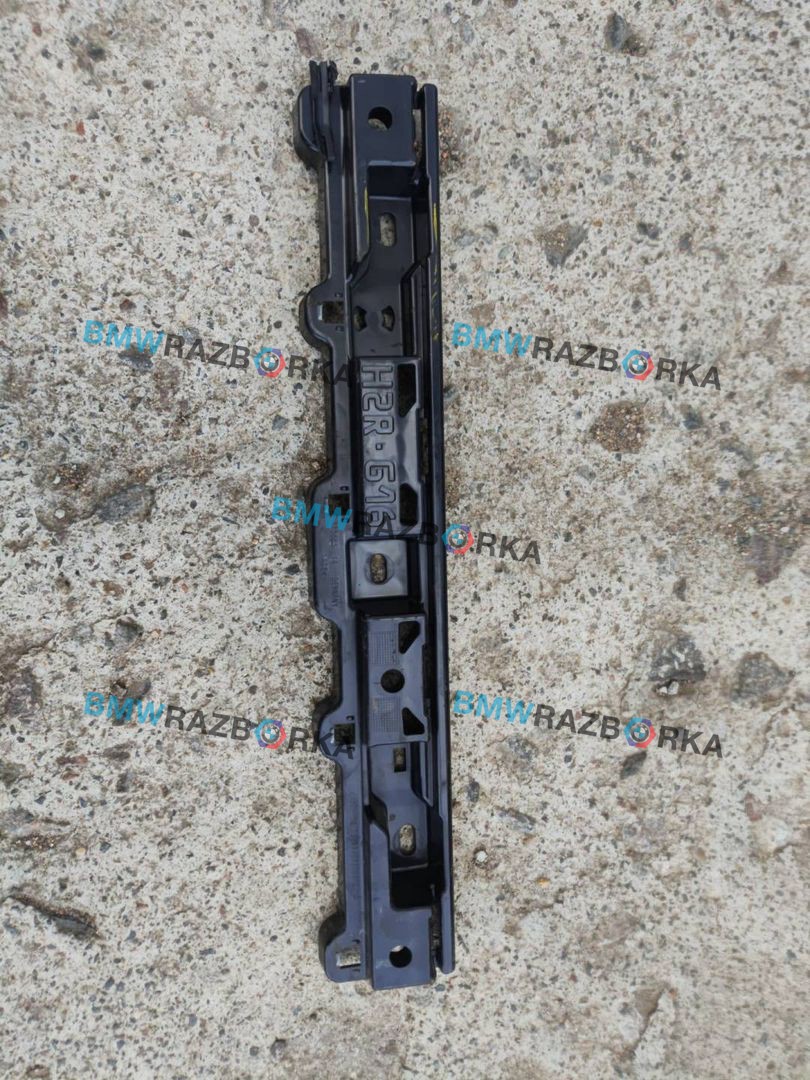 Кронштейн крепления порога BMW M8 F91/92 F93 2020, 4.4 л., S63 B44 B, бензин, АКПП, седан, полный привод, 51777497692, 7497692