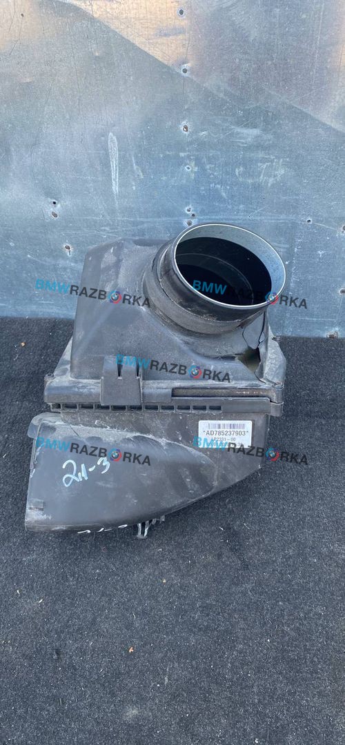 корпус воздушного фильтра BMW M8 F91/92 F93 2020, 4.4 л., S63 B44 B, бензин, АКПП, седан, полный привод, 7852379, 13717852379
