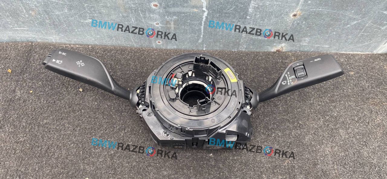 переключатель подрулевой (стрекоза) BMW M8 F91/92 F93 2020, 4.4 л., S63 B44 B, бензин, АКПП, седан, полный привод, 9472547
