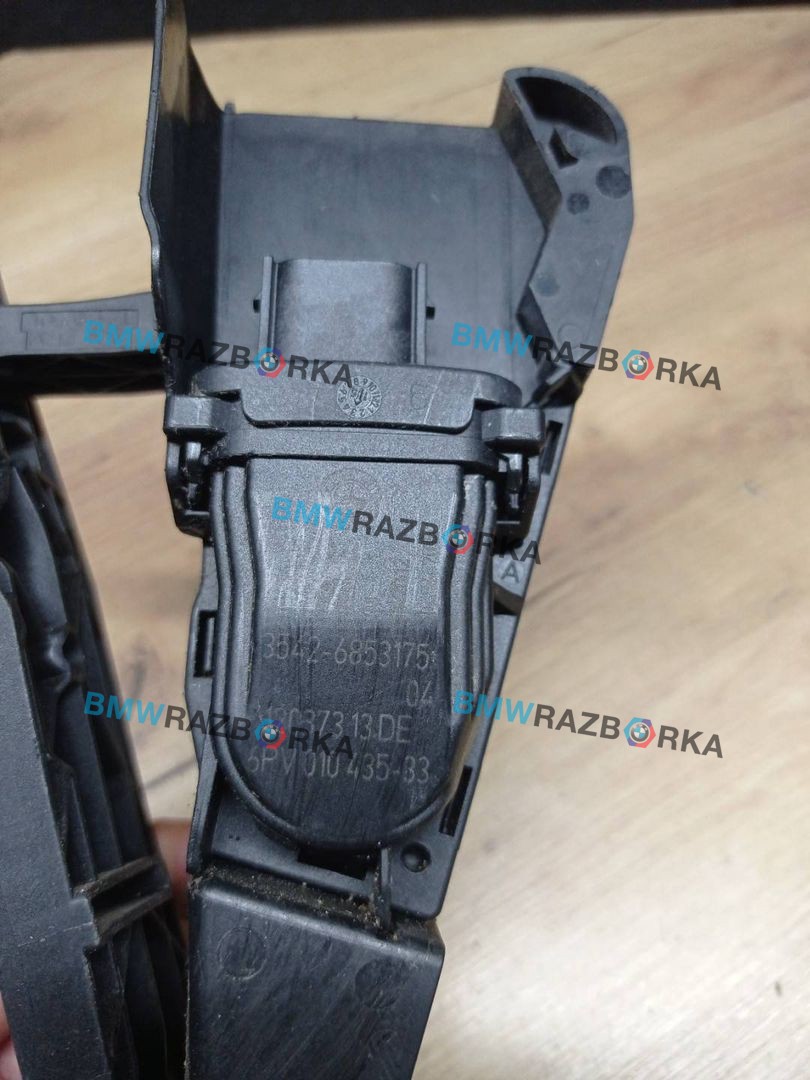 педаль BMW X5 F15 2015, 3.0 л., N57 D30 A, дизель, a96, внедорожник 5 дв., полный привод, 6853175