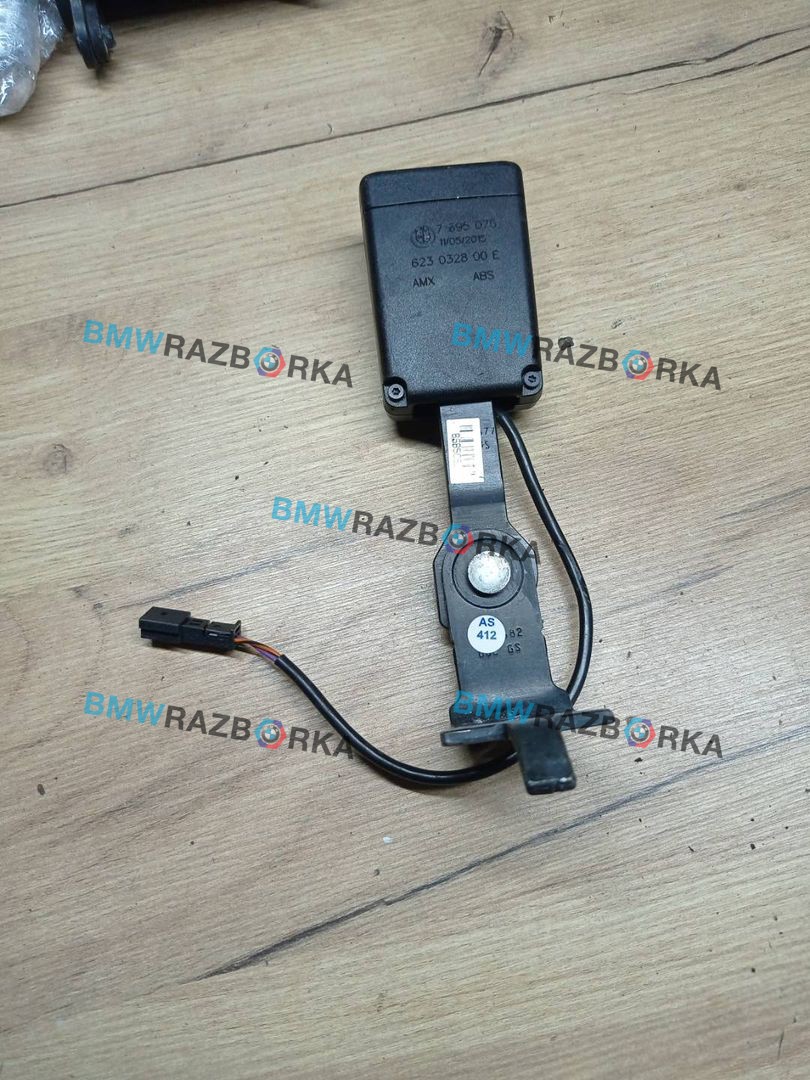 замок ремня безопасности BMW X5 F15 2015, 3.0 л., N57 D30 A, дизель, a96, внедорожник 5 дв., полный привод, 7395076