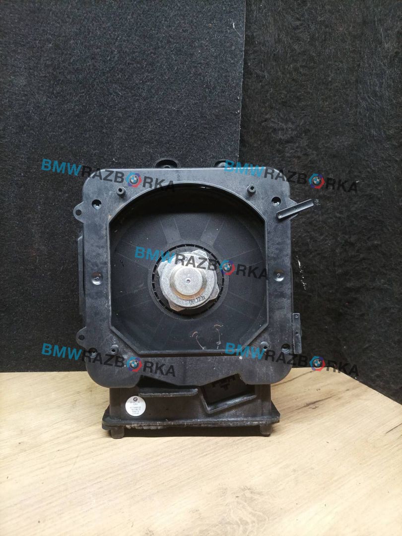 сабвуфер Mini Countryman 2 поколение [рестайлинг] F60 2021, 1.5 л., B38 A15 A, бензин, МКПП, b71, передний привод, 9275996