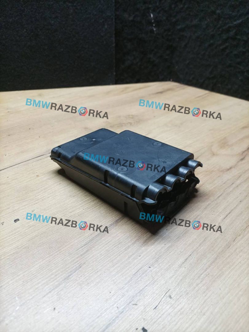 короб предохранителей Mini Countryman 2 поколение [рестайлинг] F60 2021, 1.5 л., B38 A15 A, бензин, МКПП, b71, передний привод, 8782849