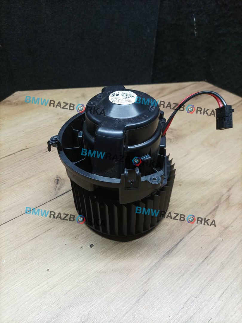 моторчик печки Mini Countryman 2 поколение [рестайлинг] F60 2021, 1.5 л., B38 A15 A, бензин, МКПП, b71, передний привод, 9297751