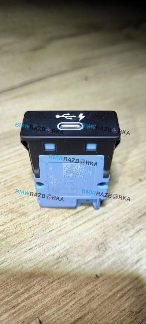 разъем AUX / USB BMW X3 G01 [рестайлинг] G01 2022, 4.0 л., дизель, АКПП, внедорожник 5 дв., полный привод, 8711939, 84108711939