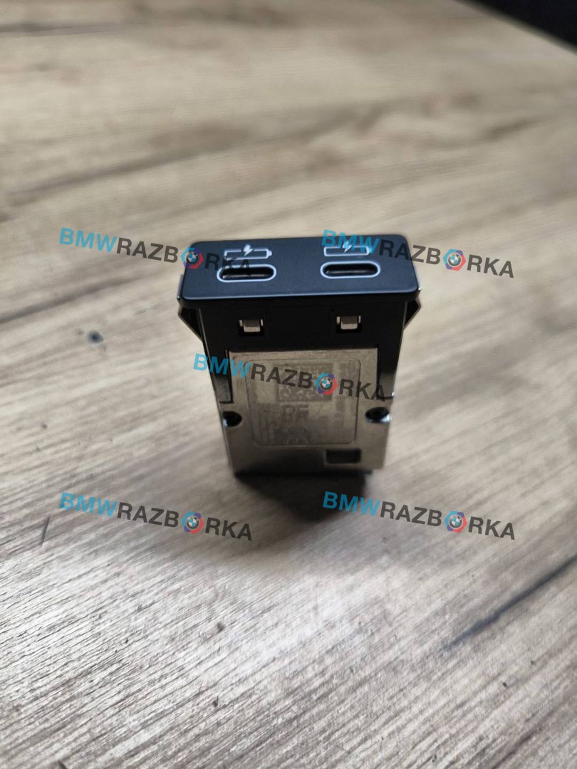 разъем AUX / USB BMW X3 G01 [рестайлинг] G01 2022, 4.0 л., дизель, АКПП, внедорожник 5 дв., полный привод, 8711938, 84108711938