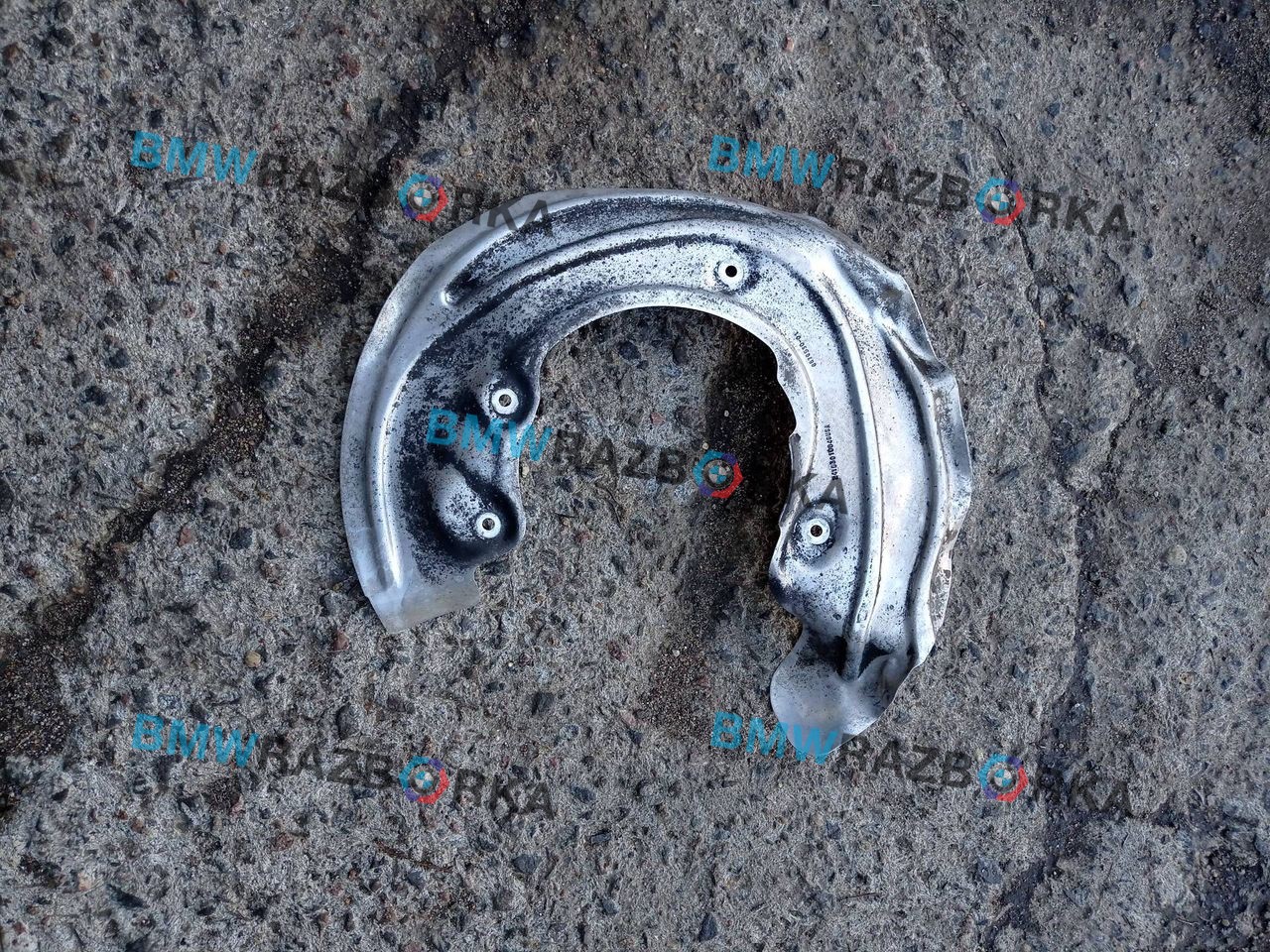 защитный кожух тормозного механизма BMW X3 G01 [рестайлинг] G01 2022, 4.0 л., дизель, АКПП, внедорожник 5 дв., полный привод, 6870530